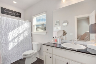 4 BED, 4 BATH- THE WHITHAM COTTAGES- WALK TO CAMPUS!