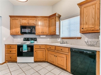 Coming Soon !! Beautiful 3 Bedroom 2 Bath Home In Choctaw!!!