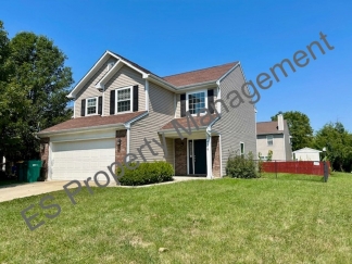 Wonderful 4 Bedroom 2.5 Bathroom Two Story Home in Plainfield!