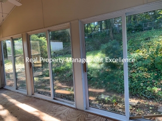 Renovated Raleigh Ranch, Convenient To 440, Crabtree, Rex & Downtown, Apply NOW!