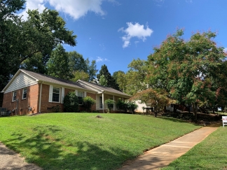 Renovated Raleigh Ranch, Convenient To 440, Crabtree, Rex & Downtown, Apply NOW!