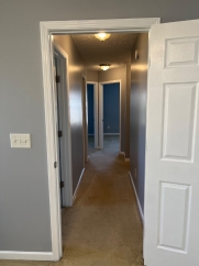 Charming 3-Bedroom Home with Cozy Fireplace in Spring Hill