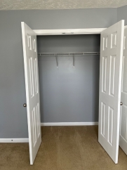 Charming 3-Bedroom Home with Cozy Fireplace in Spring Hill