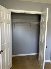 Charming 3-Bedroom Home with Cozy Fireplace in Spring Hill