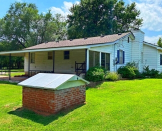 Adorable Home in Mustang!!