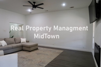 Charming Home Centrally Located in the DFW