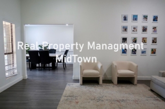 Charming Home Centrally Located in the DFW