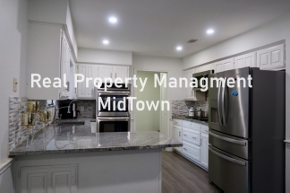 Charming Home Centrally Located in the DFW