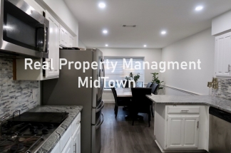 Charming Home Centrally Located in the DFW