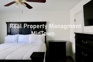 Charming Home Centrally Located in the DFW