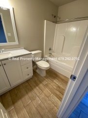 READY NOW! 2 Bed 2 Bath Duplex close to Baptist Health Hospital!