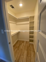 READY NOW! 2 Bed 2 Bath Duplex close to Baptist Health Hospital!