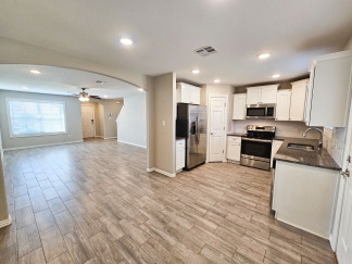 Beautiful 3 Bedroom/2.5 Bathroom Chaffee Crossing Townhome **First Full Month's Rent FREE**