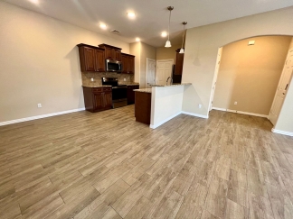 Beautiful 3 Bed/2 Bath Single Story Duplex in Chaffee Crossing! **Move In Special!**