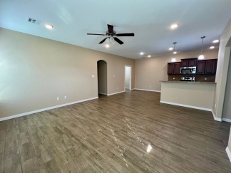 Beautiful 3 Bed/2 Bath Single Story Duplex in Chaffee Crossing! **Move In Special!**