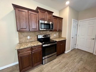 Beautiful 3 Bed/2 Bath Single Story Duplex in Chaffee Crossing! **Move In Special!**