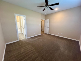 Beautiful 3 Bed/2 Bath Single Story Duplex in Chaffee Crossing! **Move In Special!**