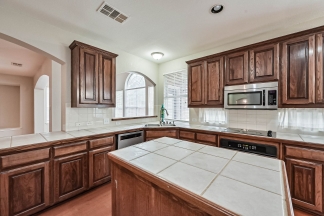 Large Mansfield National Pool Home