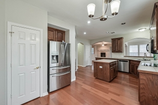 Large Mansfield National Pool Home