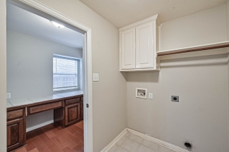 Large Mansfield National Pool Home