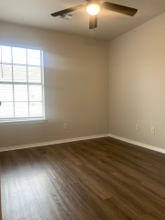 Recently Renovated 3 Bedroom, Near Shopping, Schools, Restaurants!