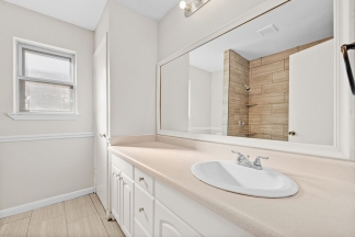 Newly Renovated in North Arlington