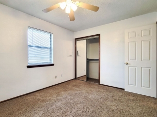 Charming 2 Bedroom Duplex in Tuttle, Oklahoma - Your Ideal Home Awaits!