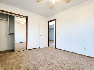 Charming 2 Bedroom Duplex in Tuttle, Oklahoma - Your Ideal Home Awaits!