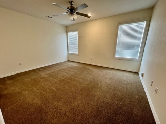 3B/2.5B Spacious Townhome with Fenced Backyard in Chaffee Crossing. **ASK ABOUT MOVE IN SPECIAL**