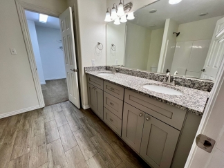 3B/2.5B Spacious Townhome with Fenced Backyard in Chaffee Crossing. **ASK ABOUT MOVE IN SPECIAL**
