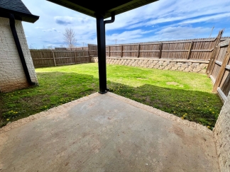 3B/2.5B Spacious Townhome with Fenced Backyard in Chaffee Crossing. **ASK ABOUT MOVE IN SPECIAL**