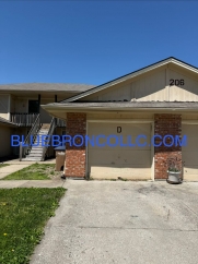 Cute 2 bedroom 1 bathroom home with a 1 car garage