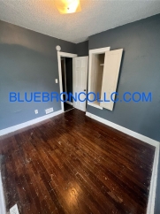 NEWly renovated Cute 2 bedroom 1 bathroom home