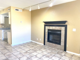 Stylish 1 Bed Condo in Desirable Gated Community: Experience Luxury Living!