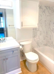 Stylish 1 Bed Condo in Desirable Gated Community: Experience Luxury Living!