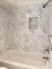 Stylish 1 Bed Condo in Desirable Gated Community: Experience Luxury Living!