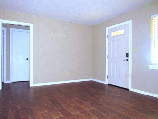 Beautiful Home with Inground Storm Shelter, 2 Sheds & All New Appliances In Moore School District!!