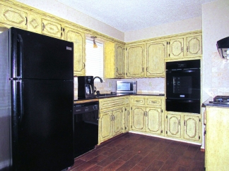 Beautiful Home with Inground Storm Shelter, 2 Sheds & All New Appliances In Moore School District!!