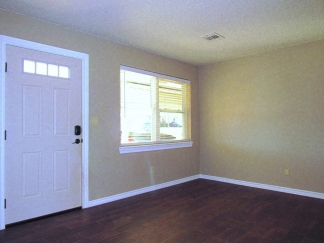 Beautiful Home with Inground Storm Shelter, 2 Sheds & All New Appliances In Moore School District!!