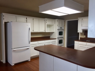 Charming Three Bedroom Home For Lease! Fabulous Neighborhood!