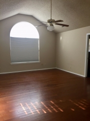 Charming Three Bedroom Home For Lease! Fabulous Neighborhood!