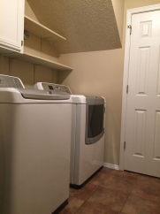 Charming Three Bedroom Home For Lease! Fabulous Neighborhood!