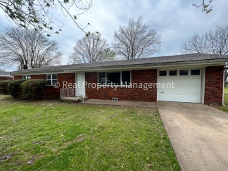 COMING IN SEPTEMBER! Southside of Fort Smith 3 bed 1 bath house - Walking distance to Beard Elementary