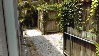 4 BR / 3 Bath Home with Detached Studio - Sarasota, FL