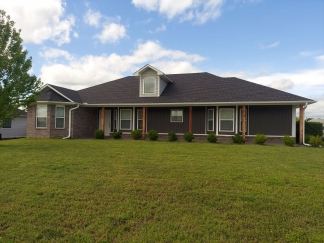Beautiful 3 Bed 2 Bath Home Coming in Mid September!!