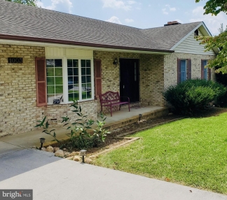 1003 Goodview Drive