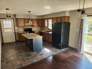 1003 Goodview Drive