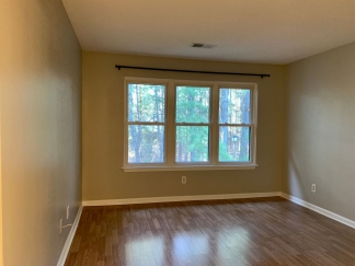 2bd/2ba Condo in South Durham, Only One Mile Away From Southpoint Mall!