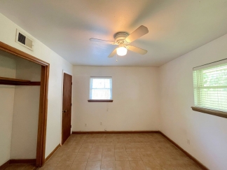 Coming Soon! 18-Month Lease Offer!! Ideal 3/2 in Edmond's Prime Location Near US77: A Perfect Blend of Charm and Convenience!