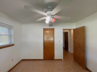 Coming Soon! 18-Month Lease Offer!! Ideal 3/2 in Edmond's Prime Location Near US77: A Perfect Blend of Charm and Convenience!